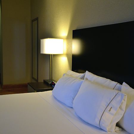 Holiday Inn Express Cleveland Downtown By Ihg Ngoại thất bức ảnh