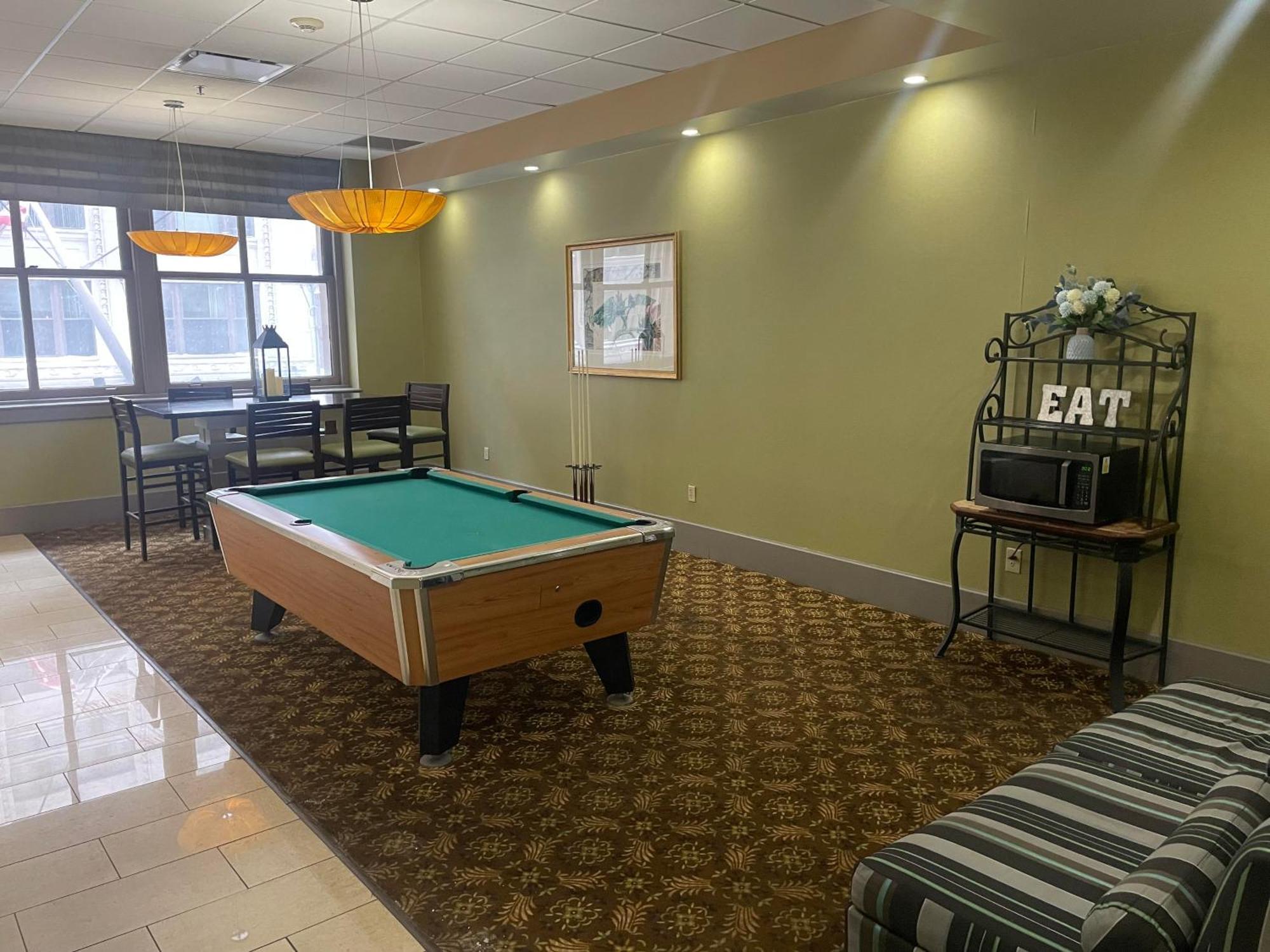 Holiday Inn Express Cleveland Downtown By Ihg Ngoại thất bức ảnh